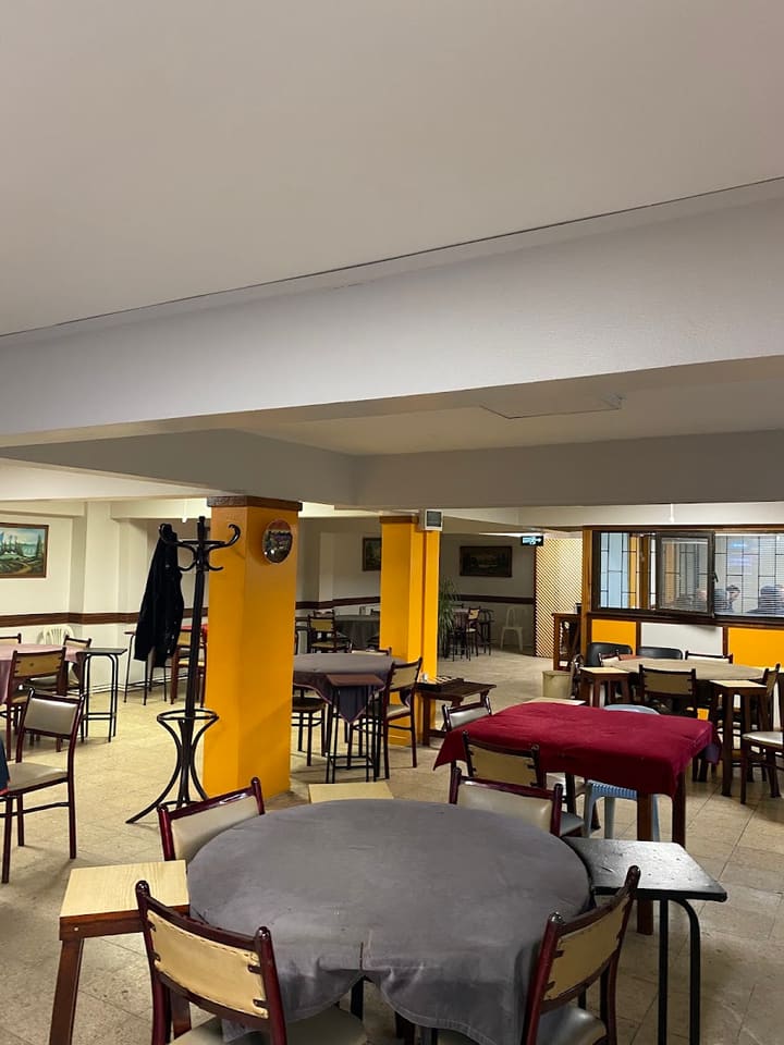 Çiçek Kıraathane ve Nargile Evi