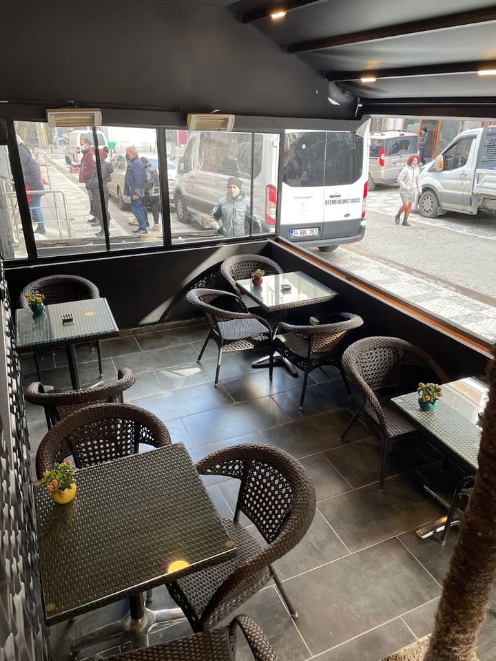 Cihangir cafe lounge