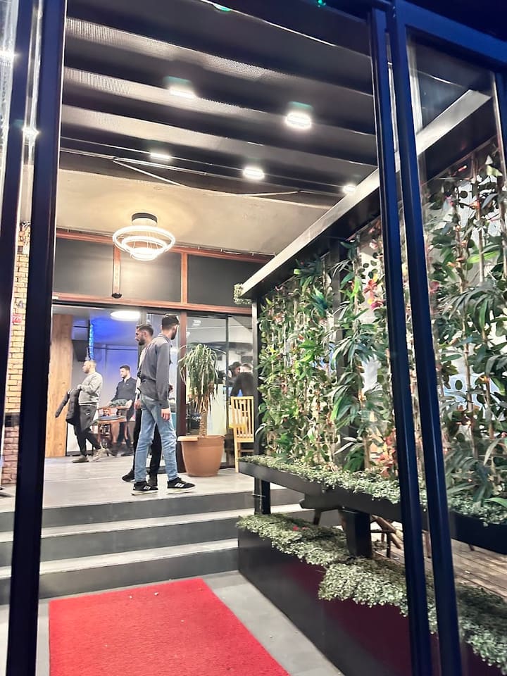 DejavuLoungeCafe