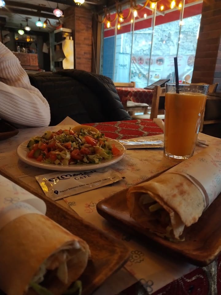 Elmalar Nargile Cafe