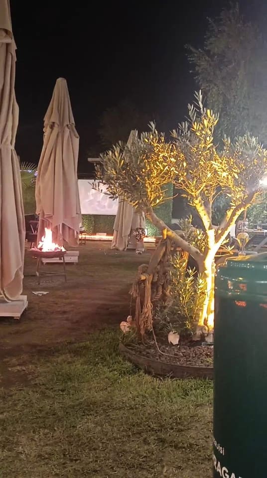 Eskıce Garden Cafe Nargile&Restaurant