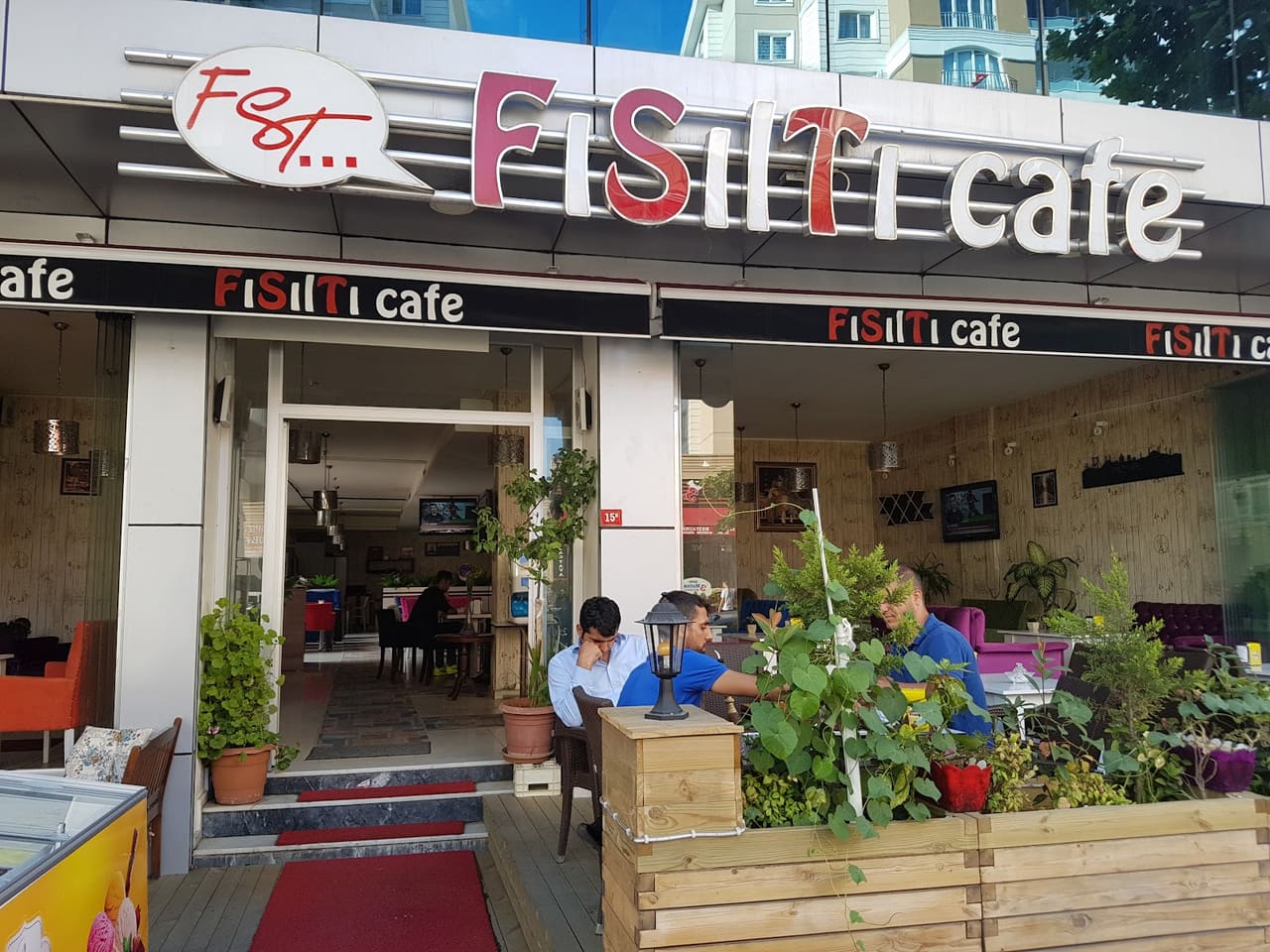 Fısıltı Cafe