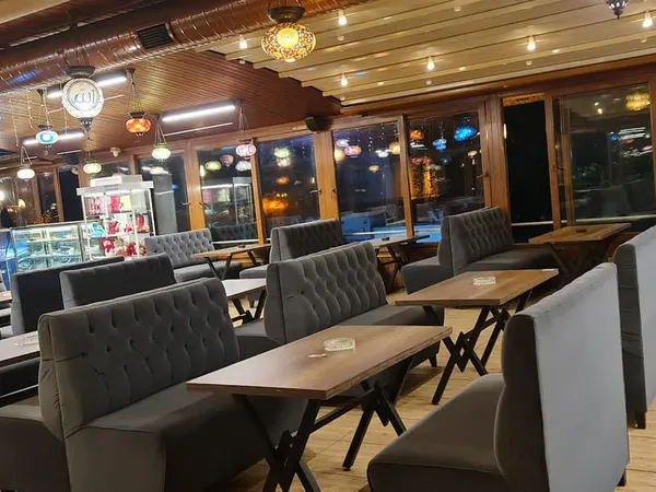 Gemi Hanedan Cafe