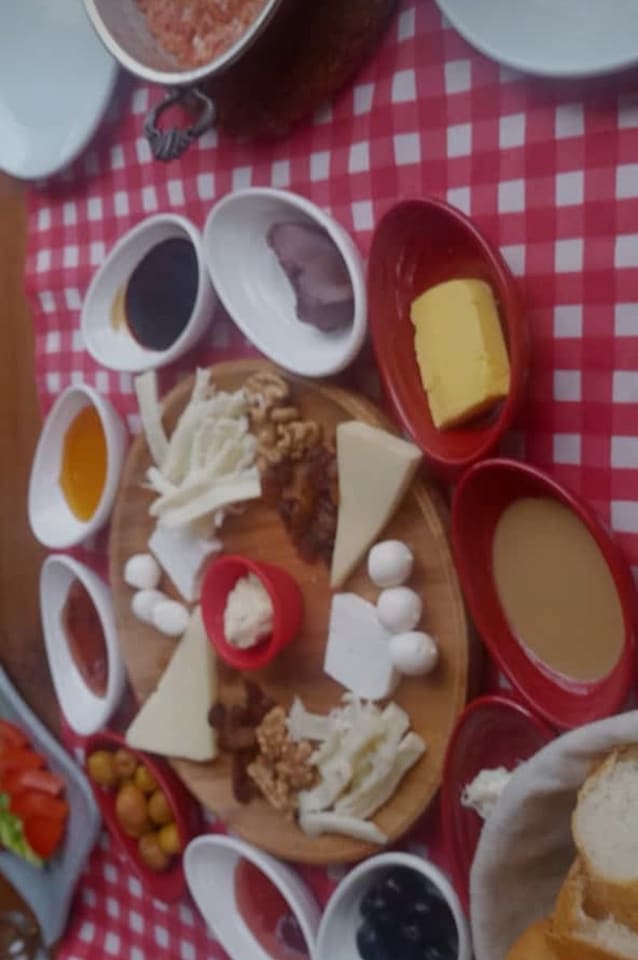 Güzel Bahçe Nargile Kafe