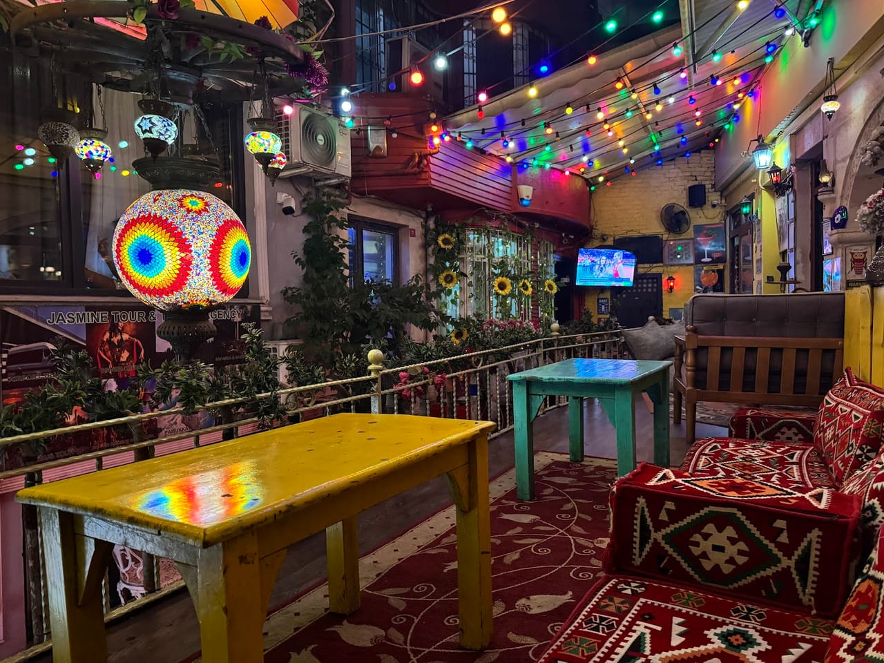 Harab'be Cafe & Hookah Lounge