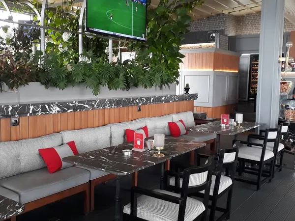 Hezarfen Taksim Bar & Lounge