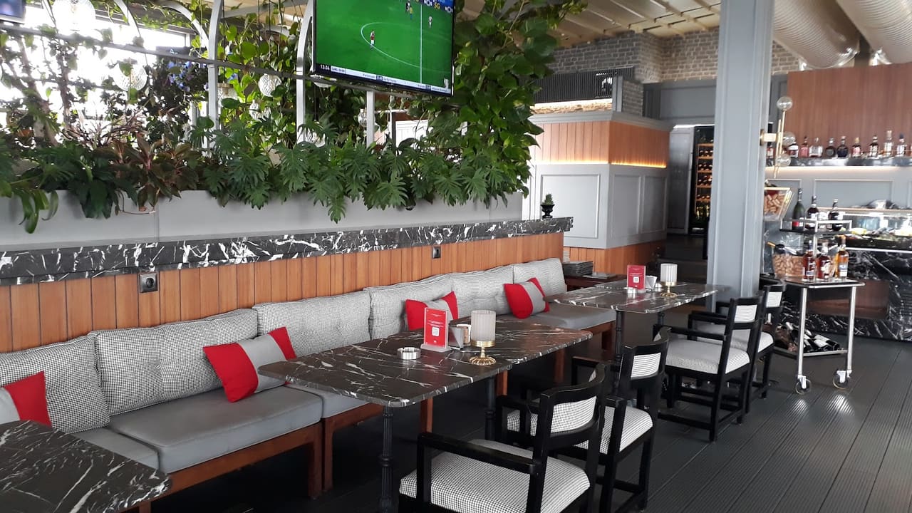 Hezarfen Taksim Bar & Lounge