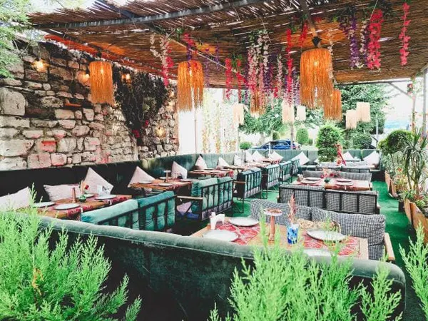 Hookah Gardenya food & drinks