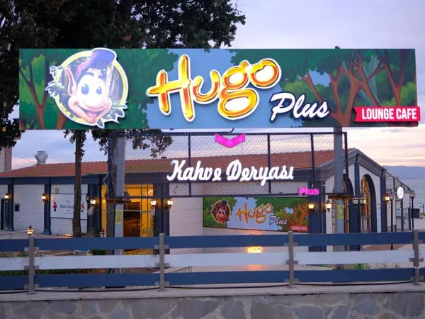Hugo Plus Lounge Cafe Kahve Deryası