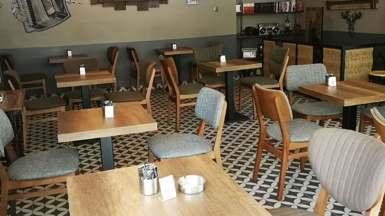 Hunters Cafe Hookah