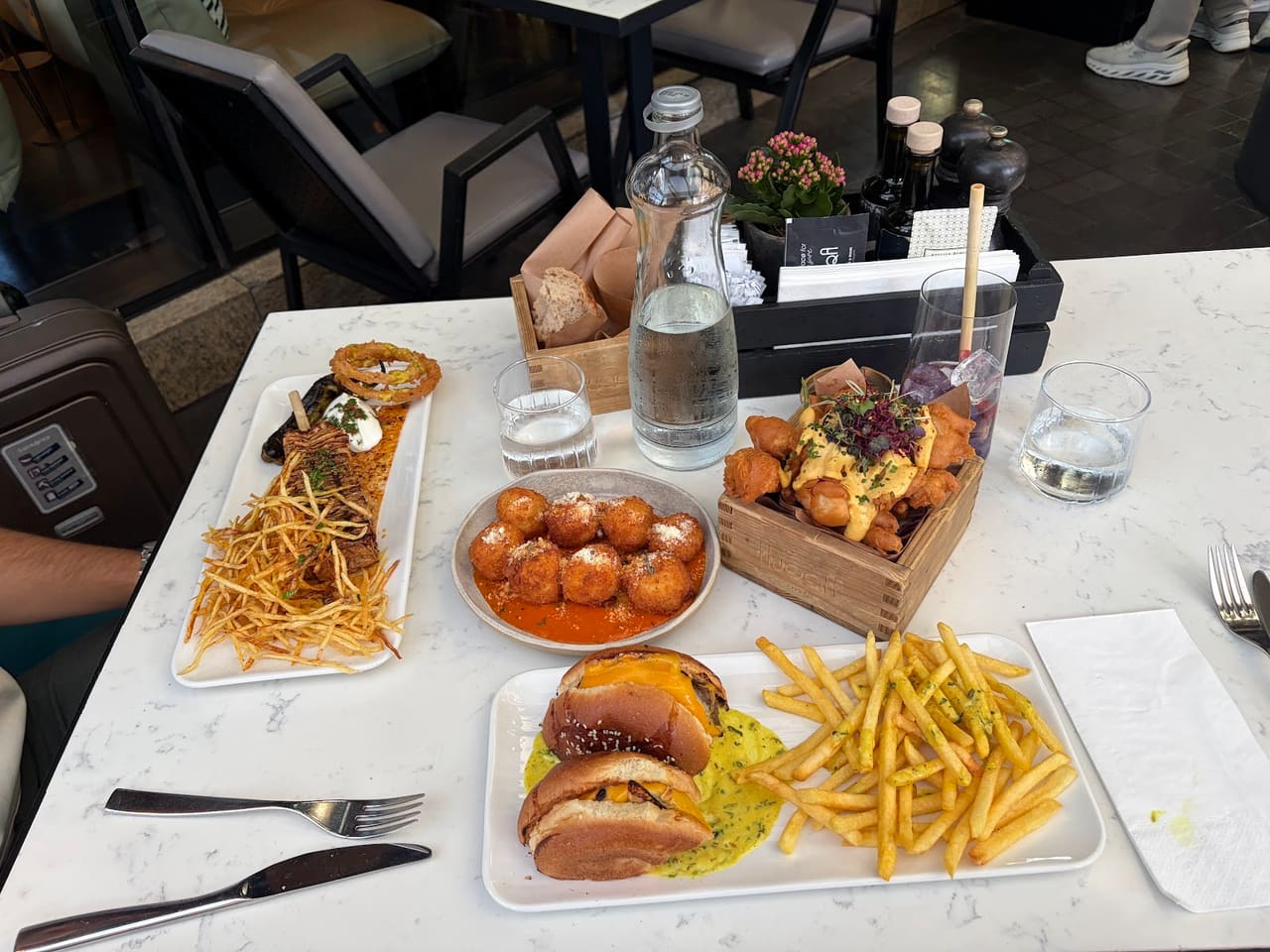 HuQQa Emaar - Best Shisha & Breakfast in İstanbul