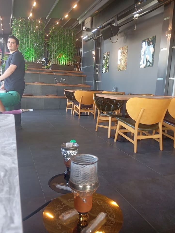 Hyalite Cafe Lounge