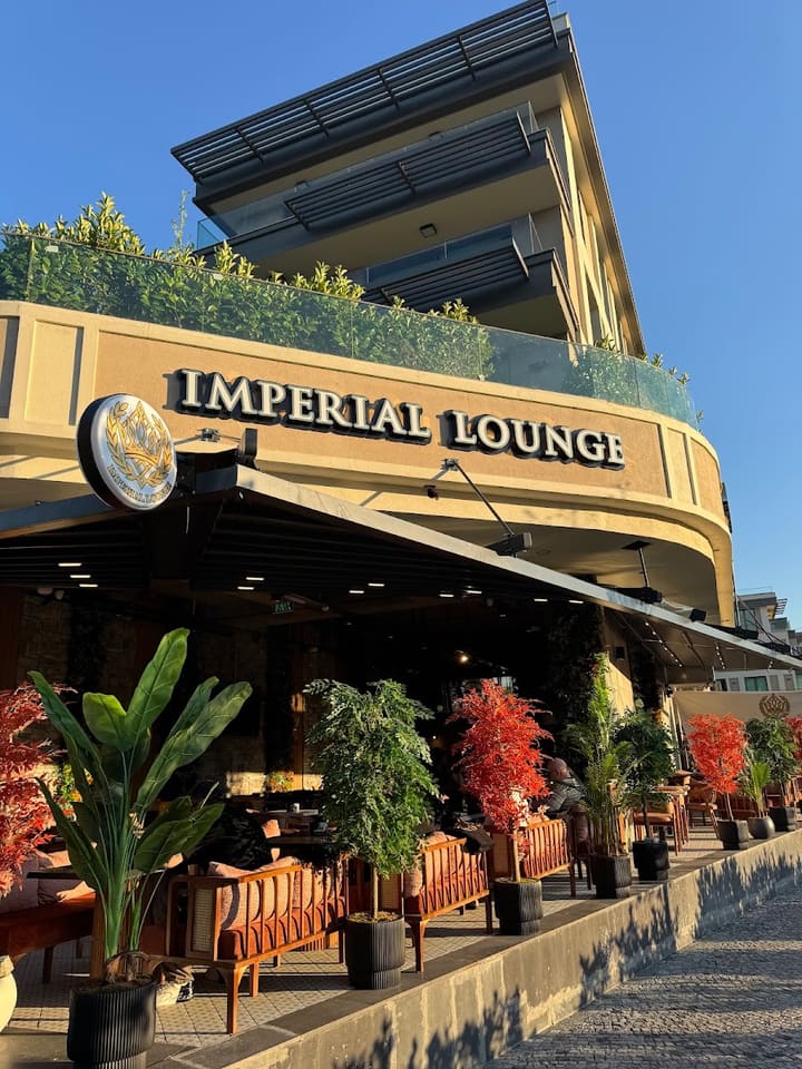 Imperial Lounge