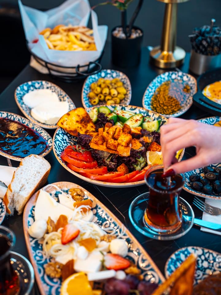 Jolly Lounge Bağlıca