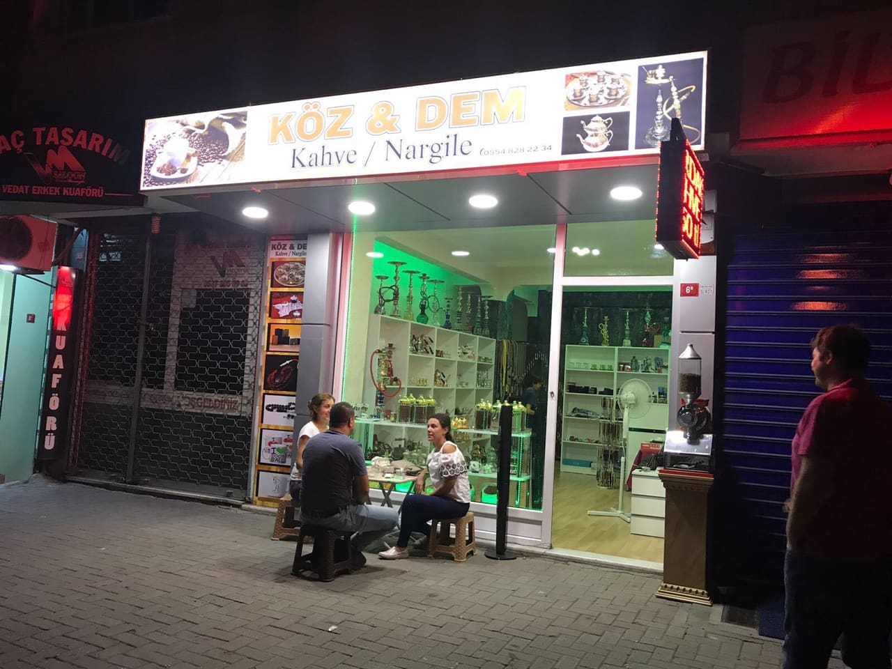 Kahve Ve Nargile Osman