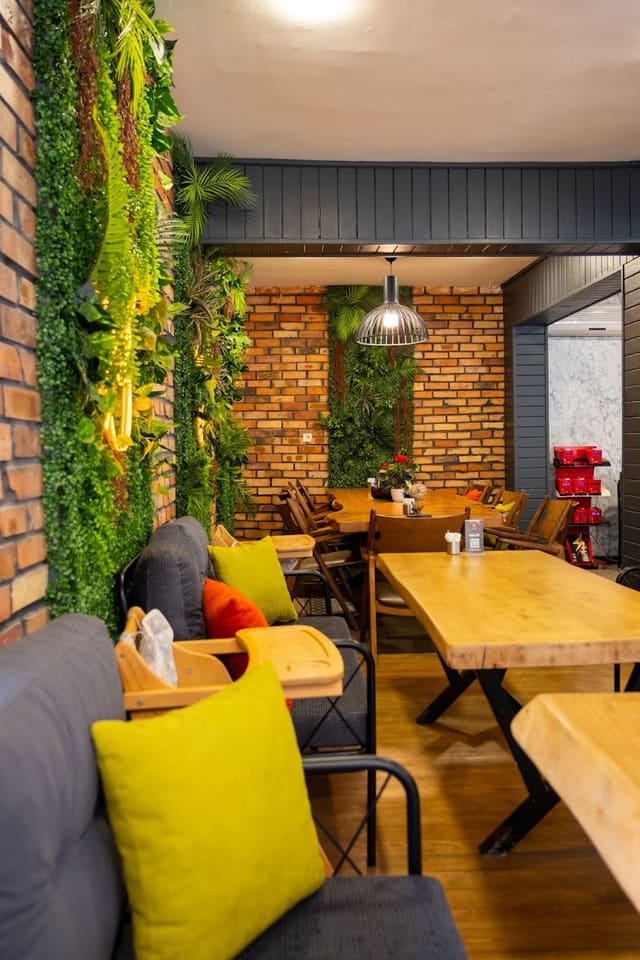 Kalyan Cafe & Nargile