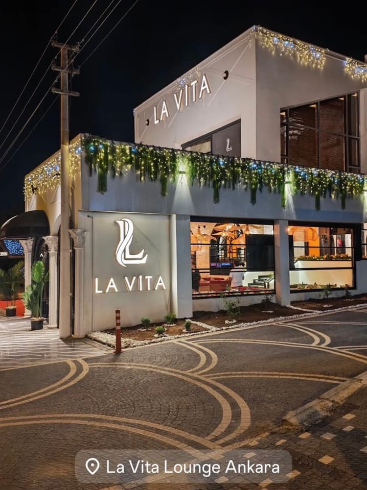 La Vita Lounge