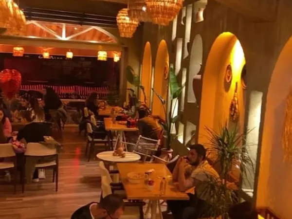 Leina Coffee & Lounge