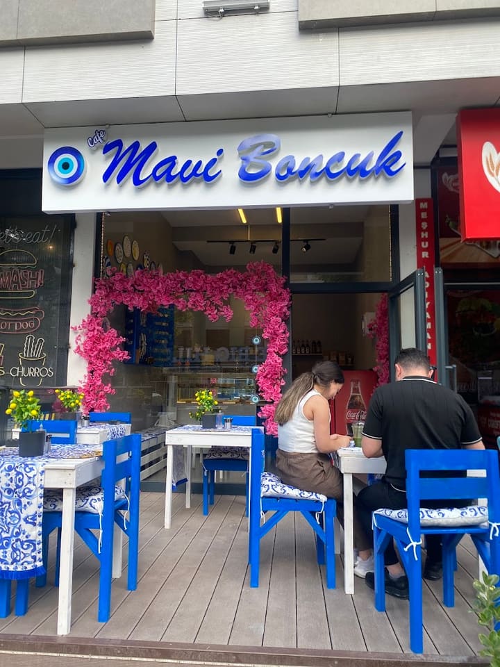 Mahfil Cafe Bistro Nargile