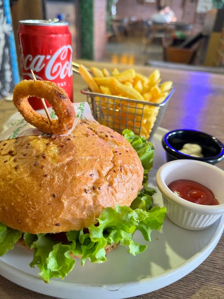 Maxi Cafe & Nargile