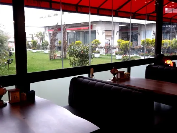 Nazende Nargile Cafe Restaurant
