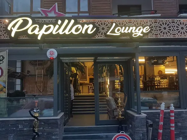Papillon lounge maidan