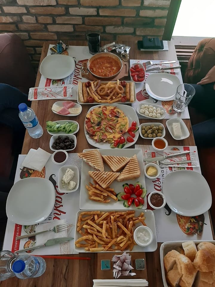 Pasha LounGe Nargile Cafe