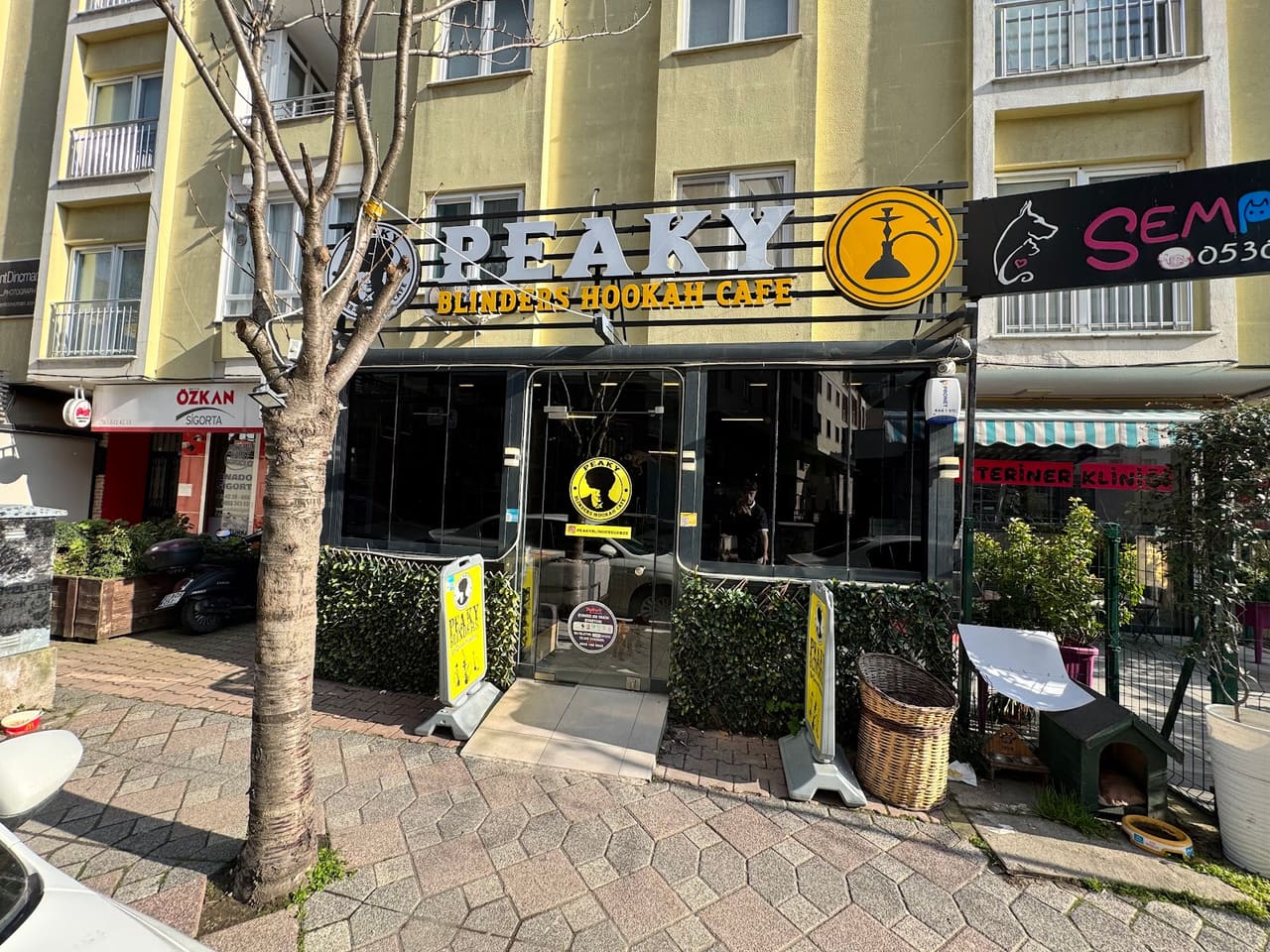 Peaky Blinders Hookah Cafe
