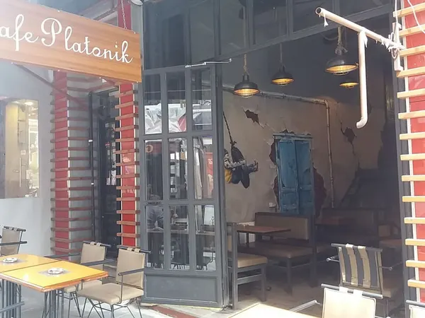 Platonik Cafe Nargile Okey Salonu