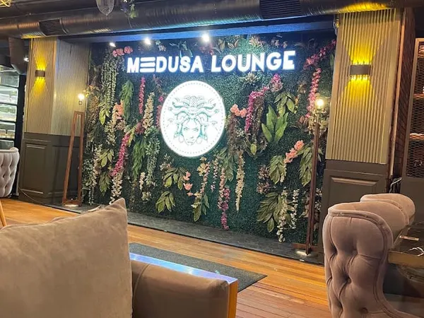 Queen Medusa Lounge