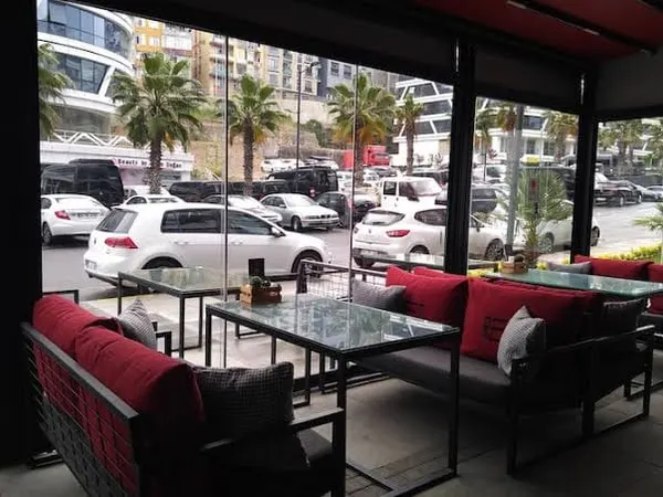 Red Lounge