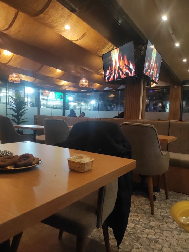 Semaver Çay Evi & Nargile