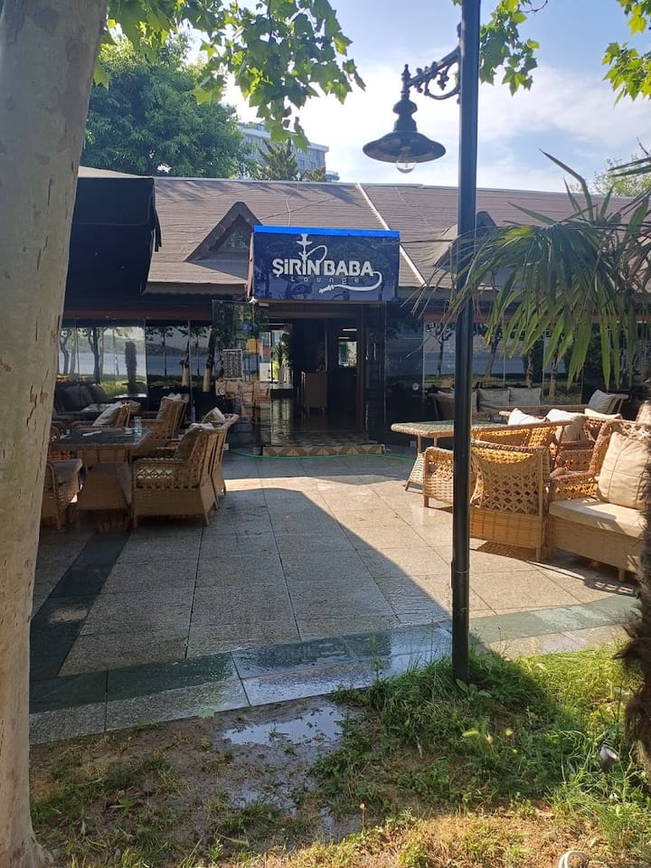 Şirin Baba Lounge