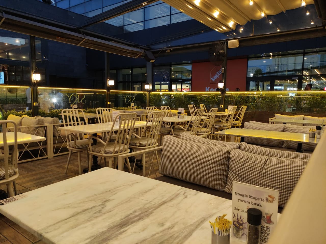 Sky lounge