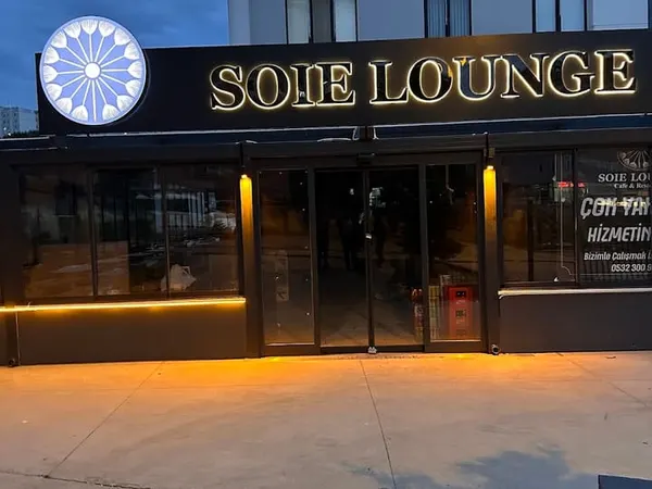 Soie Lounge