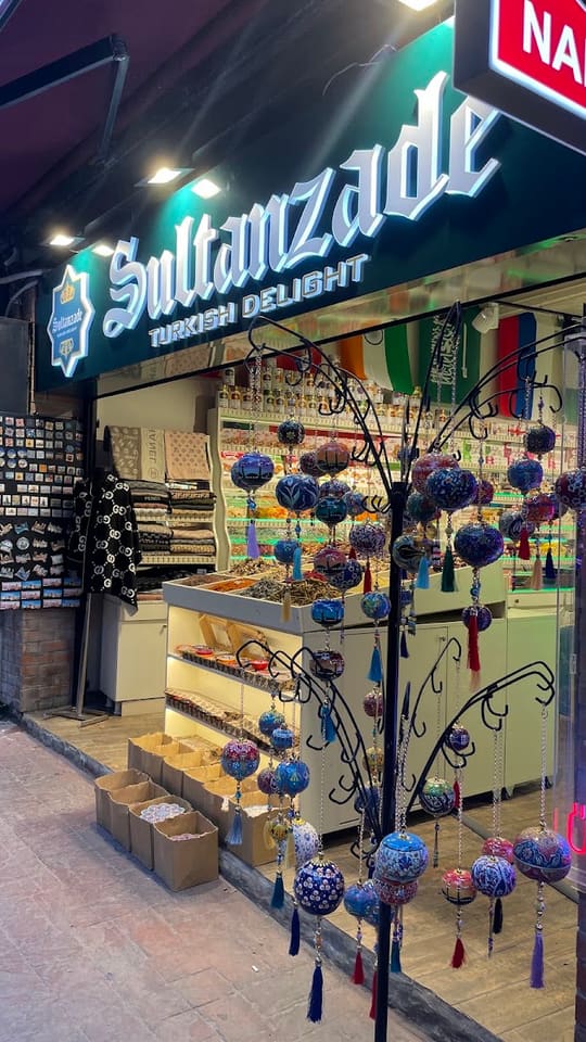 Sultanzade lokum nargile cafe