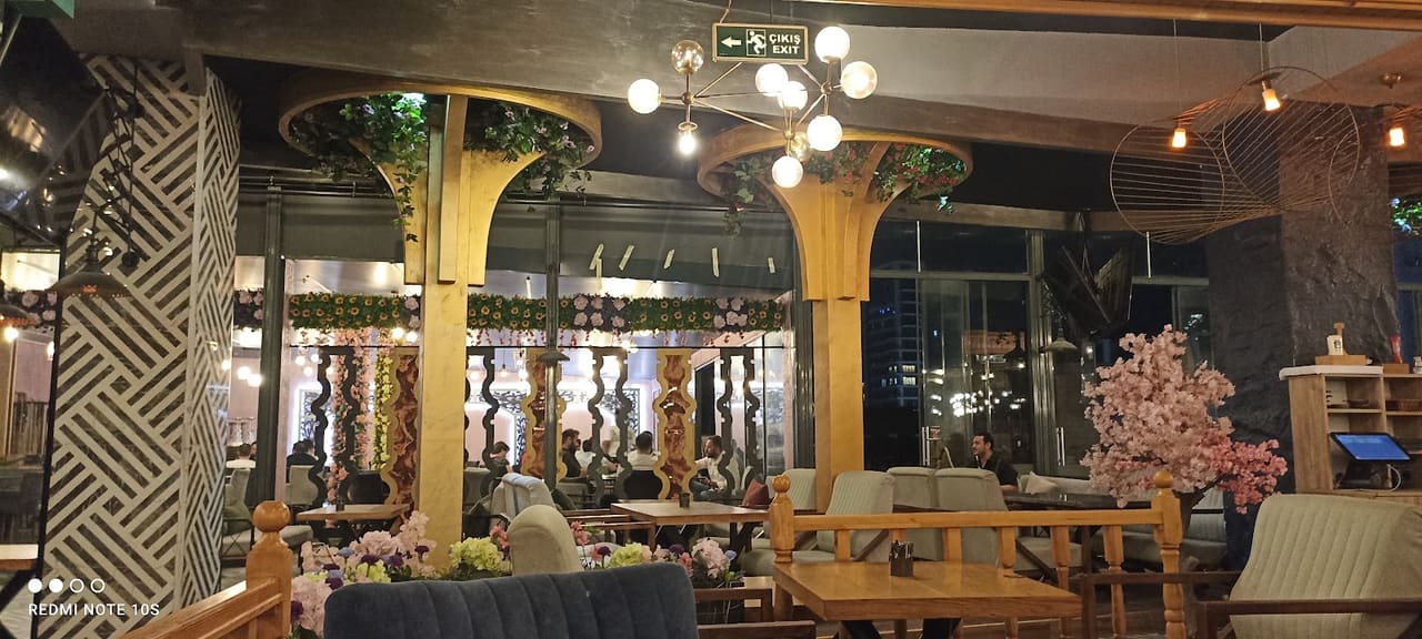 Tilia Lounge