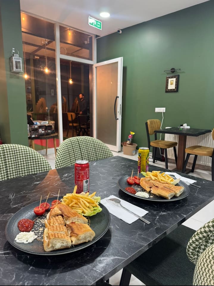 tuzla Hollywood cafe