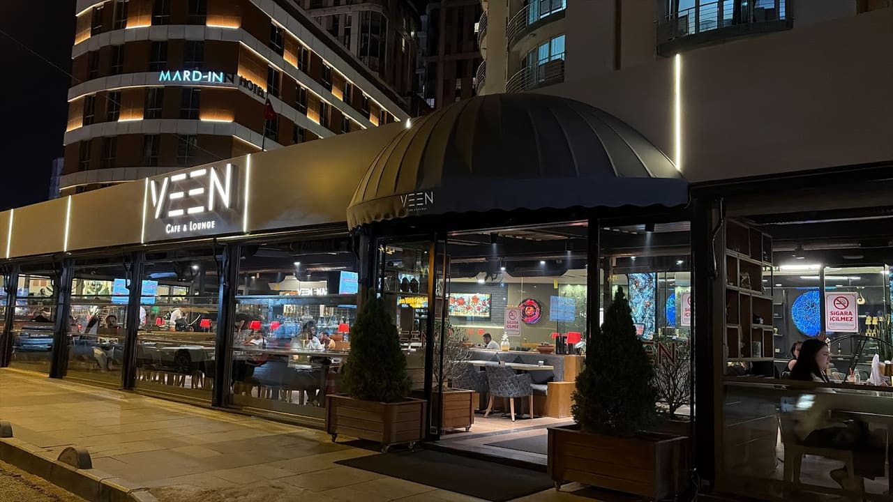 Veen Cafe Lounge