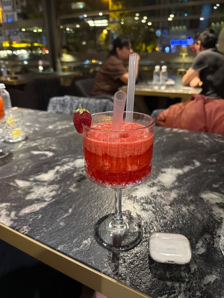 Veen Cafe Lounge